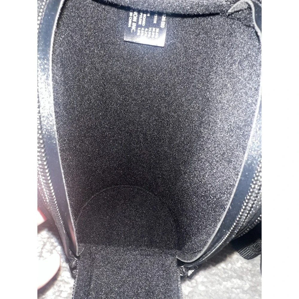 Canon LZ1326B Lens Case With Strap NWOT